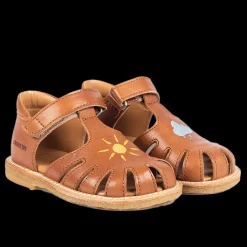 Begynder Sandal Med Vejrbroderi Og Velcrolukning