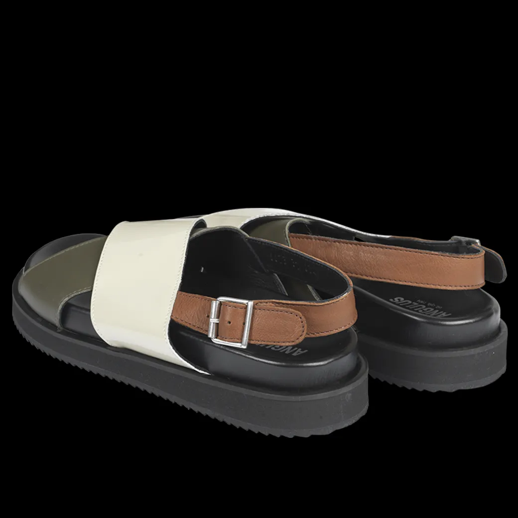 Fodseng Sandal