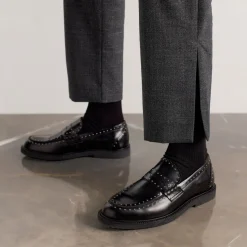 Klassisk Penny Loafer Med Dekorative Sølvnitter