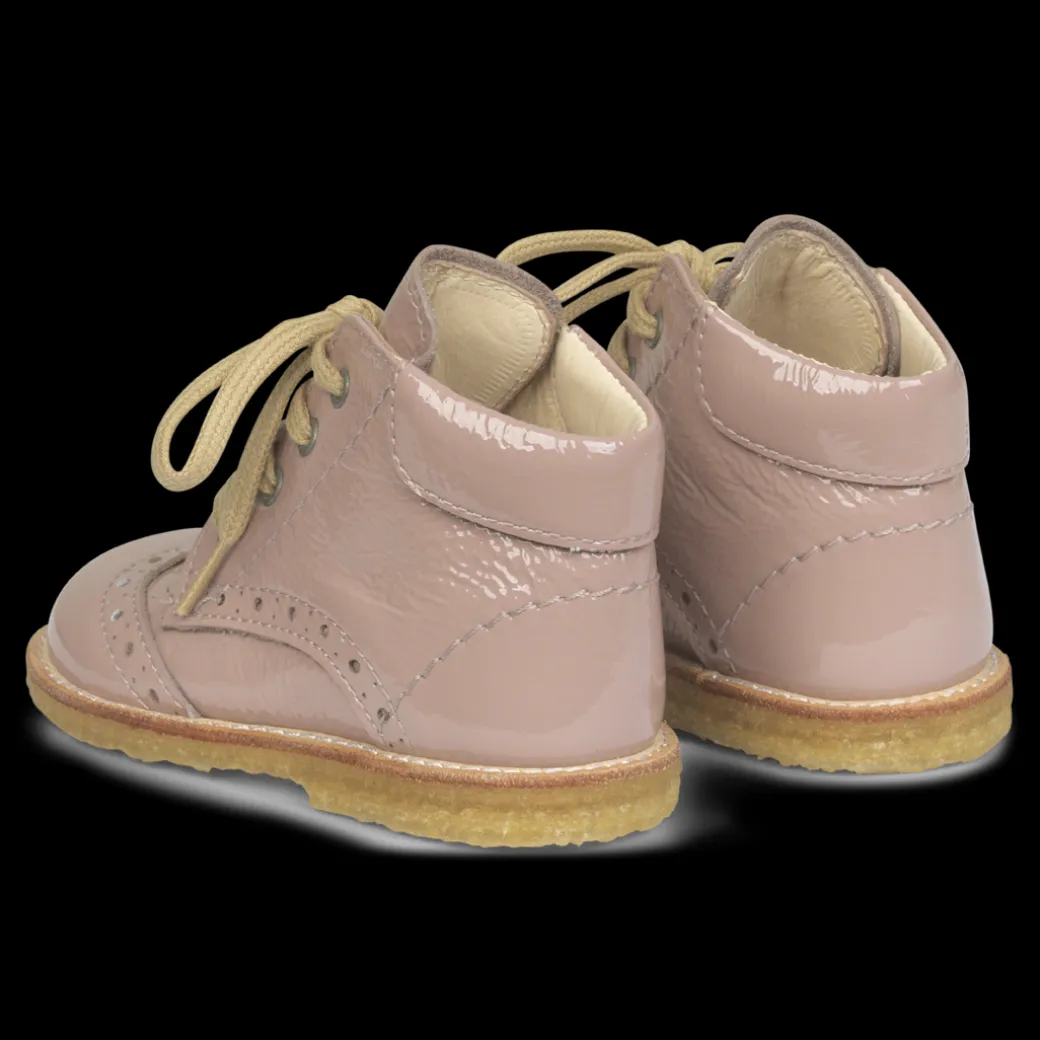 Klassisk Snøresko Med Brogue Detaljer