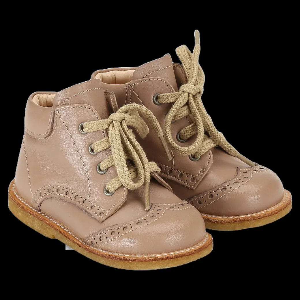 Klassisk Snøresko Med Brogue Detaljer