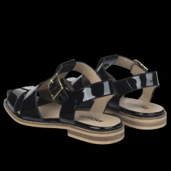 Sandal