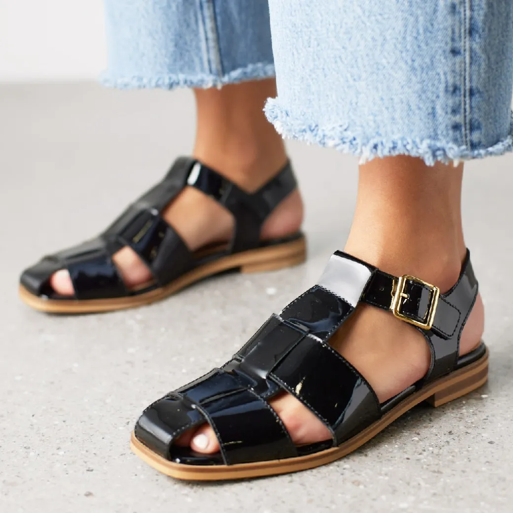 Sandal