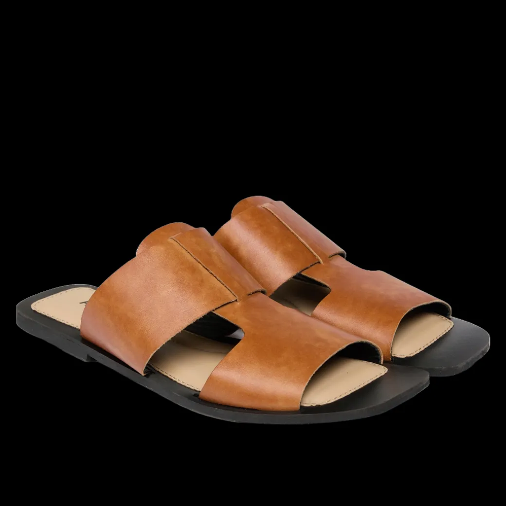 Sandal