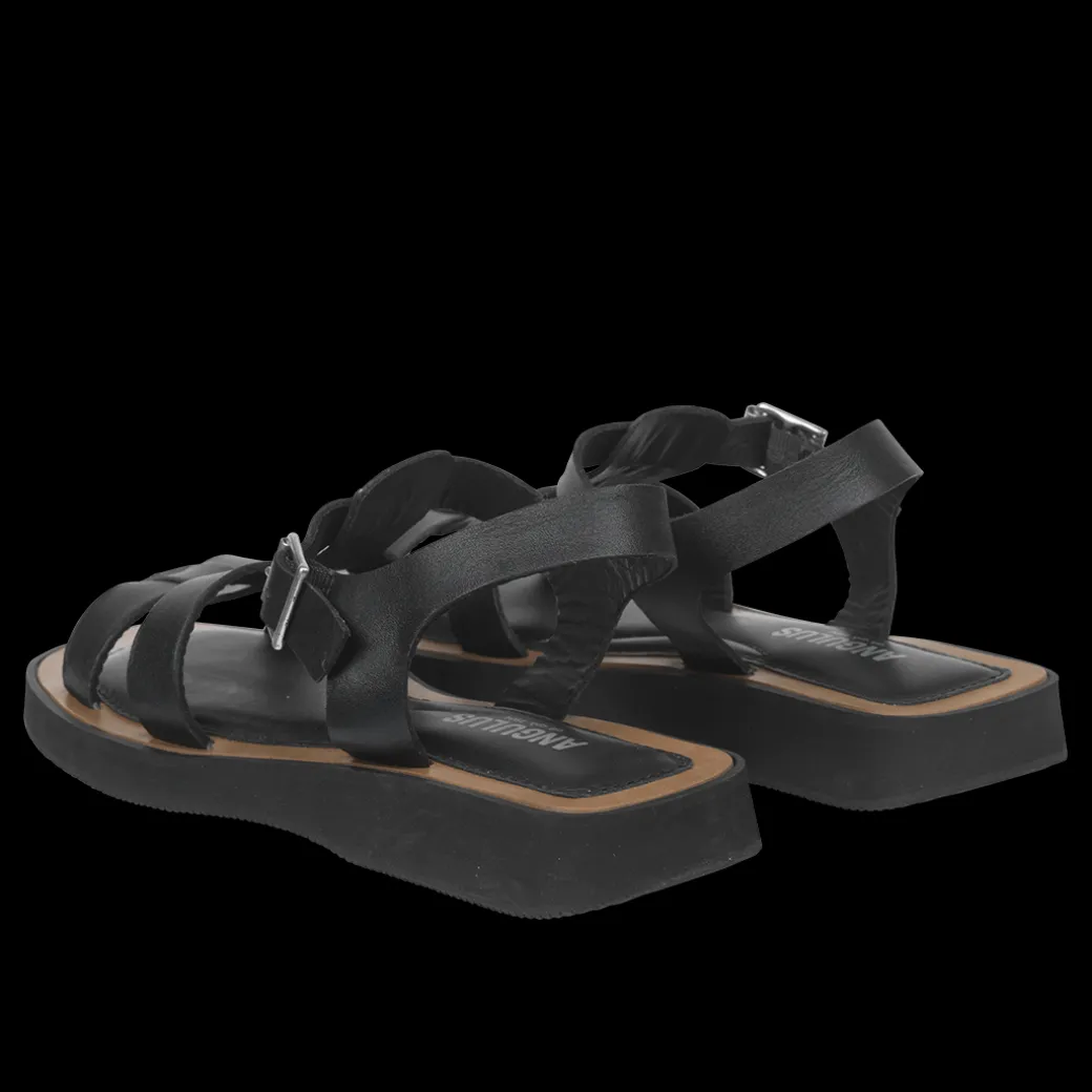 Sandal