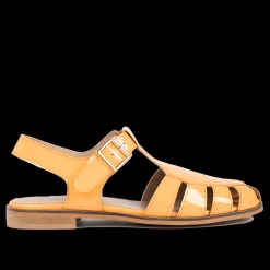 Sandal